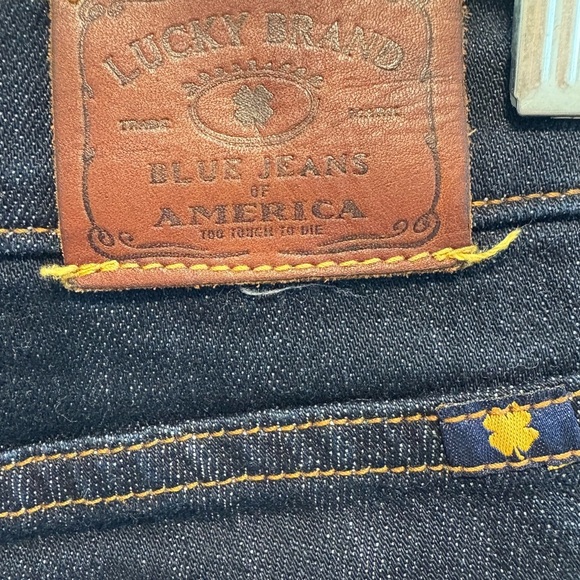 Lucky Brand Women’s Dark Wash Sweet N Crop Jeans | Size 4 - Picture 5 of 11